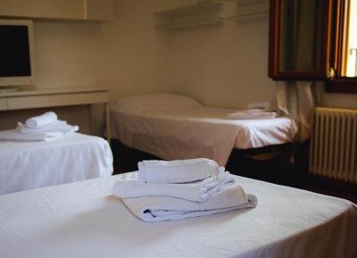 Comfort Triple Room with Shower