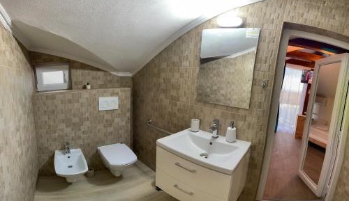 Triple Room with Private Bathroom