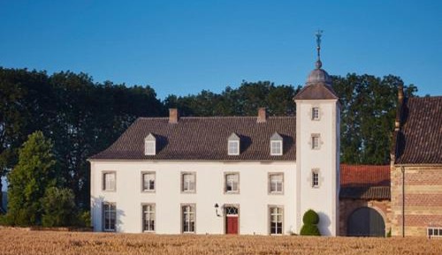 Seven-Bedroom Holiday Home