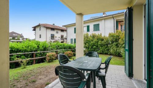 Superior One-Bedroom Apartment with Balcony