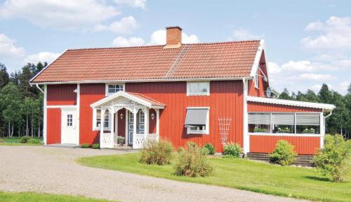 Four-Bedroom Holiday Home