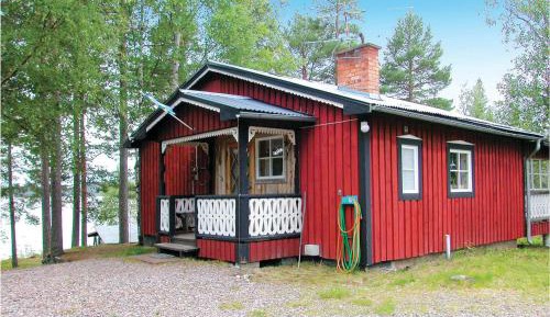 One-Bedroom Holiday Home