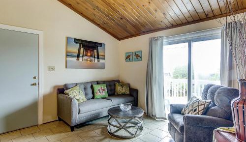 One Bedroom Apartment