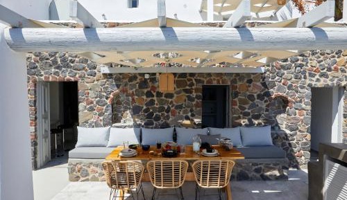 Superior Villa with Hot Tub