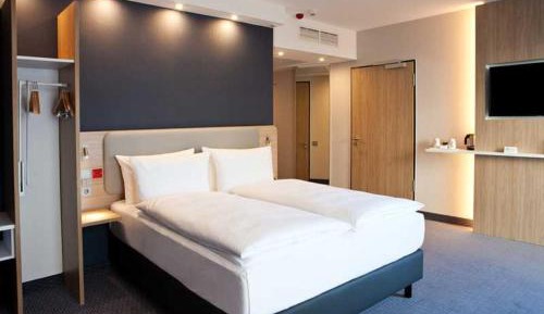 Standard Queen Room - Disability Access