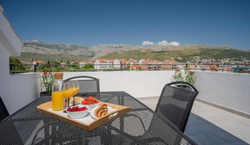 Apartment with Terrace