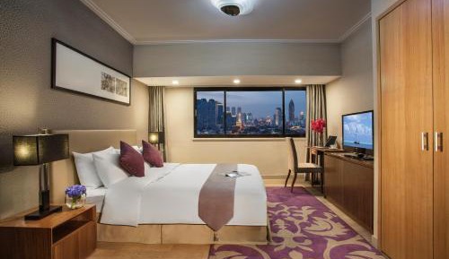 Three-Bedroom Executive Apartment