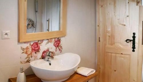 Deluxe Double Room with Extra Bed