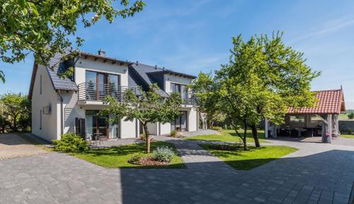 Villa with Garden View