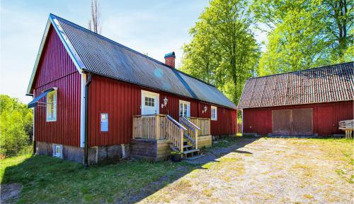 One-Bedroom Holiday Home