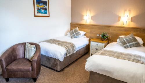 Twin Room with Bathroom