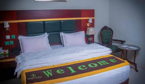 Deluxe King Room