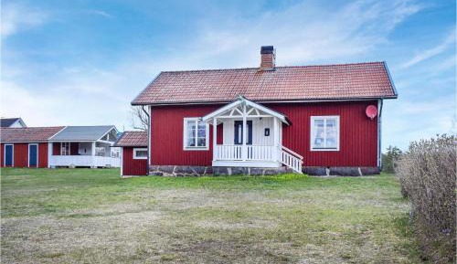 Three-Bedroom Holiday Home 