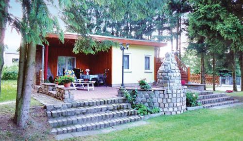 One-Bedroom Holiday Home