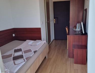 Single Room with Balcony and Lake View