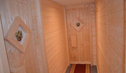 Honeymoon Suite  with spa access