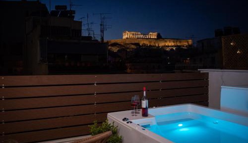 Suite with Hot Tub