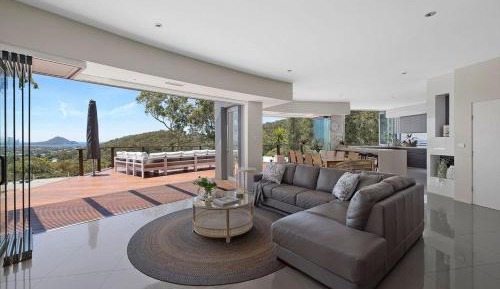 Five-Bedroom Holiday Home