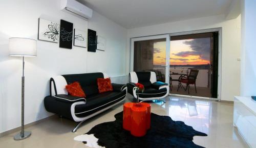 Villa with Sea View