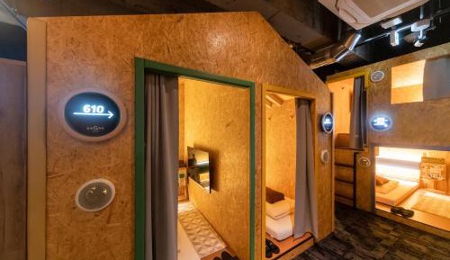 Standard Capsule Room for Male