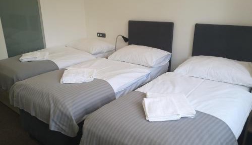 Comfort Triple Room with Shower