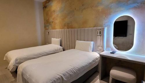 Small Twin Room