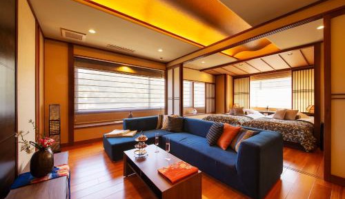 Deluxe Suite