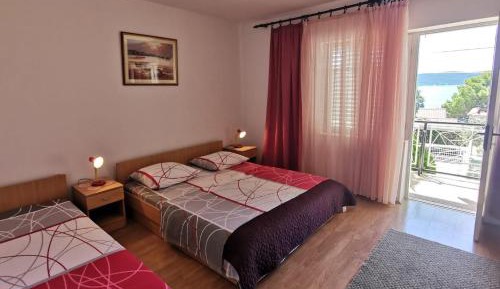 Two-Bedroom Apartment with Balcony and Sea View