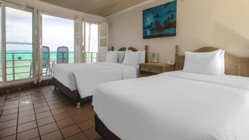 Double or Twin Room with Sea View