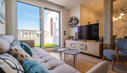 3 Bedroom Apartment with Terrace