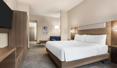 King Suite with Sofa Bed