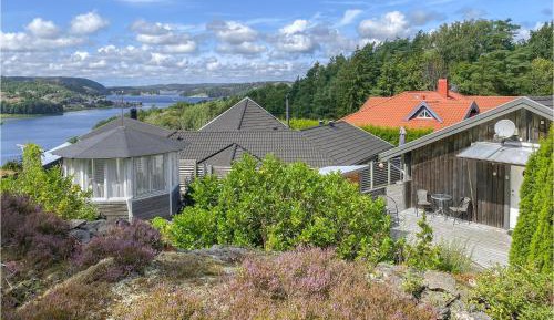Two-Bedroom Holiday Home