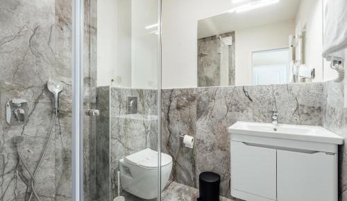 Deluxe Double Room with Balcony and Sea View