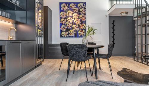 Deluxe Apartment