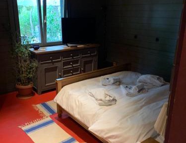 Bungalow with Garden View