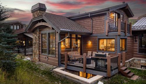 Four-Bedroom Holiday Home