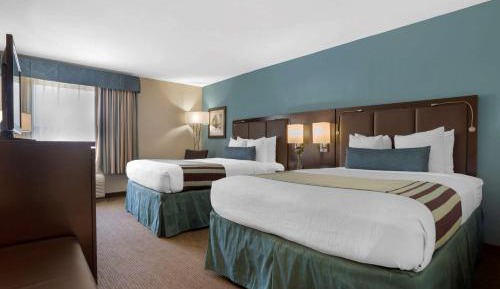 Queen Room with Two Queen Beds - Non-Smoking