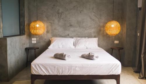 Deluxe Queen Room