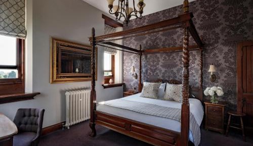 Superior Double Room with Feature