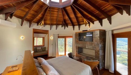 King Suite with Spa Bath