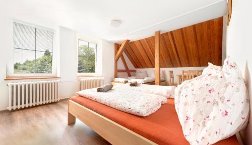 Quadruple Room with Mountain View