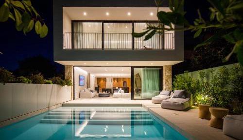Deluxe Villa