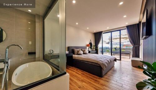 Room #903422402