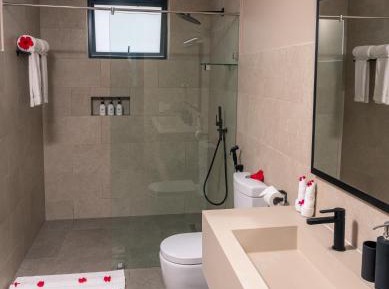 Deluxe Double Room with Balcony and Sea View