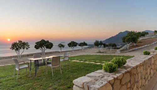 Two-Bedroom Apartment with Terrace and Sea View