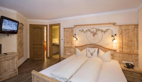 Family Room (4 Adults)