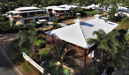 Five Bedroom House – Reeflections