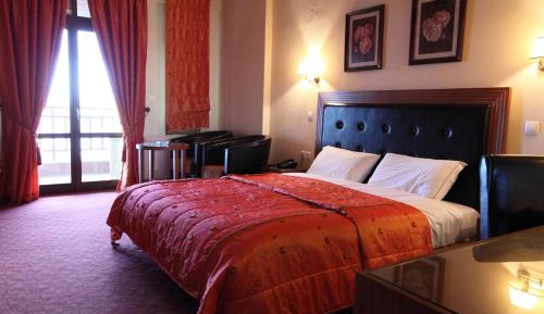 Double or Twin Room with Lake View and fireplace