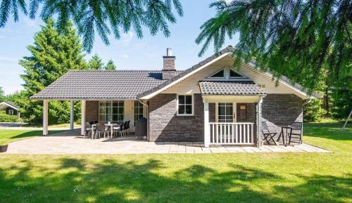 Five-Bedroom Holiday Home