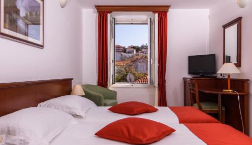 Superior Twin Room with Garden View